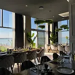 Oba Luxury Boutique Hotel Mamaia